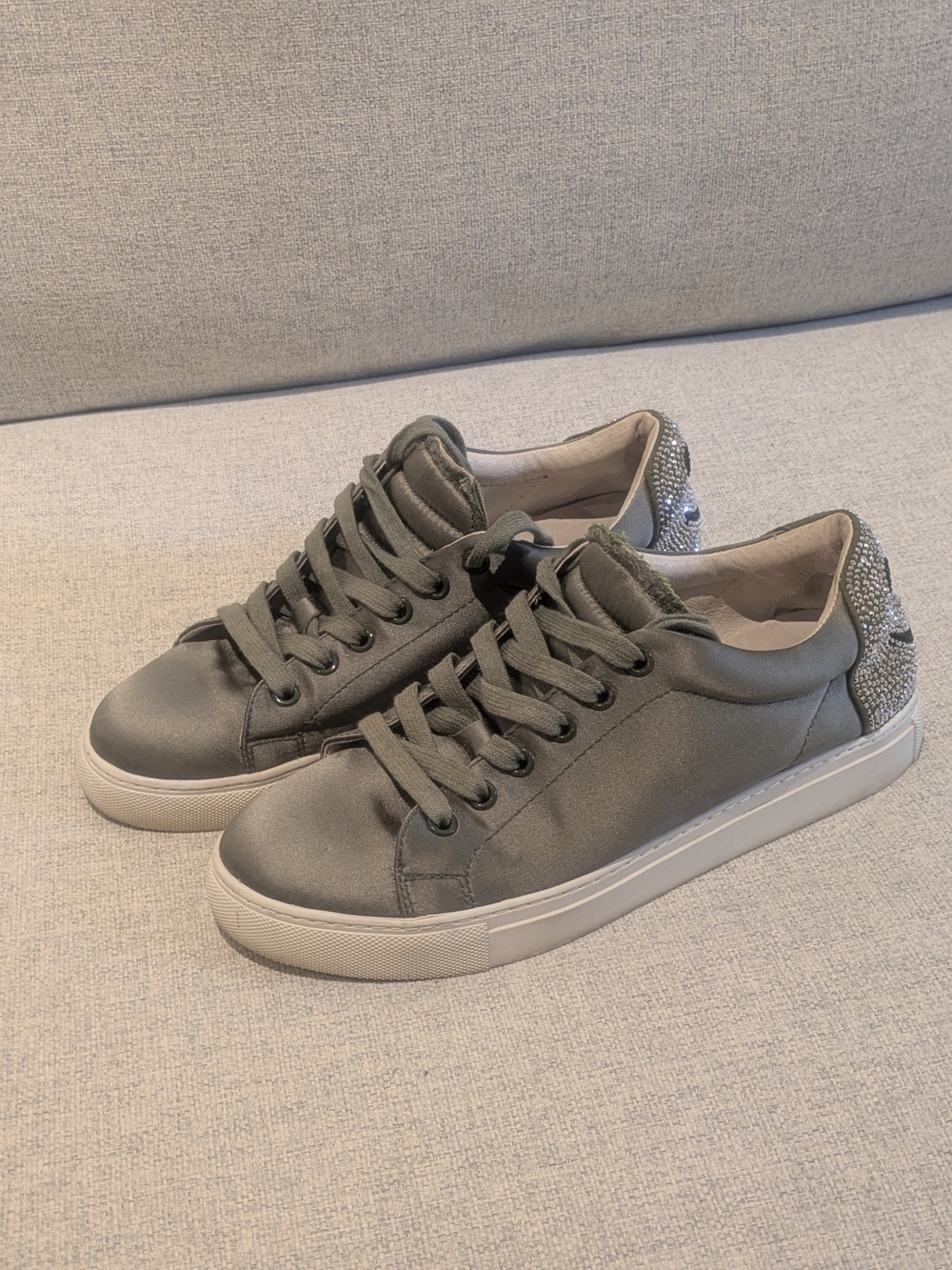 Lola Cruz Satin Smile Wink Rhinestone Sneakers Green EU 39 US 9 “Anthropologie"